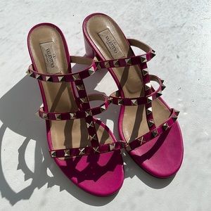 Valentino, pink, Rockstud mules.